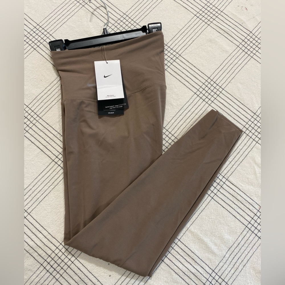 Nike Zenvy leggings NWT